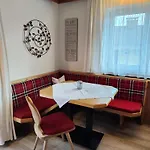 Апартаменты Apartments Tirol Adults Only Лойташ