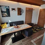 Apartments Tirol Adults Only Апартаменты Лойташ