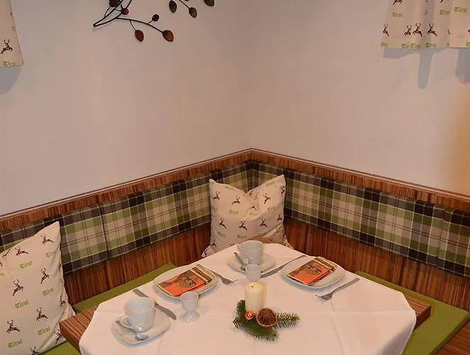 Apartmenthaus Bader Lägenhet Leutasch